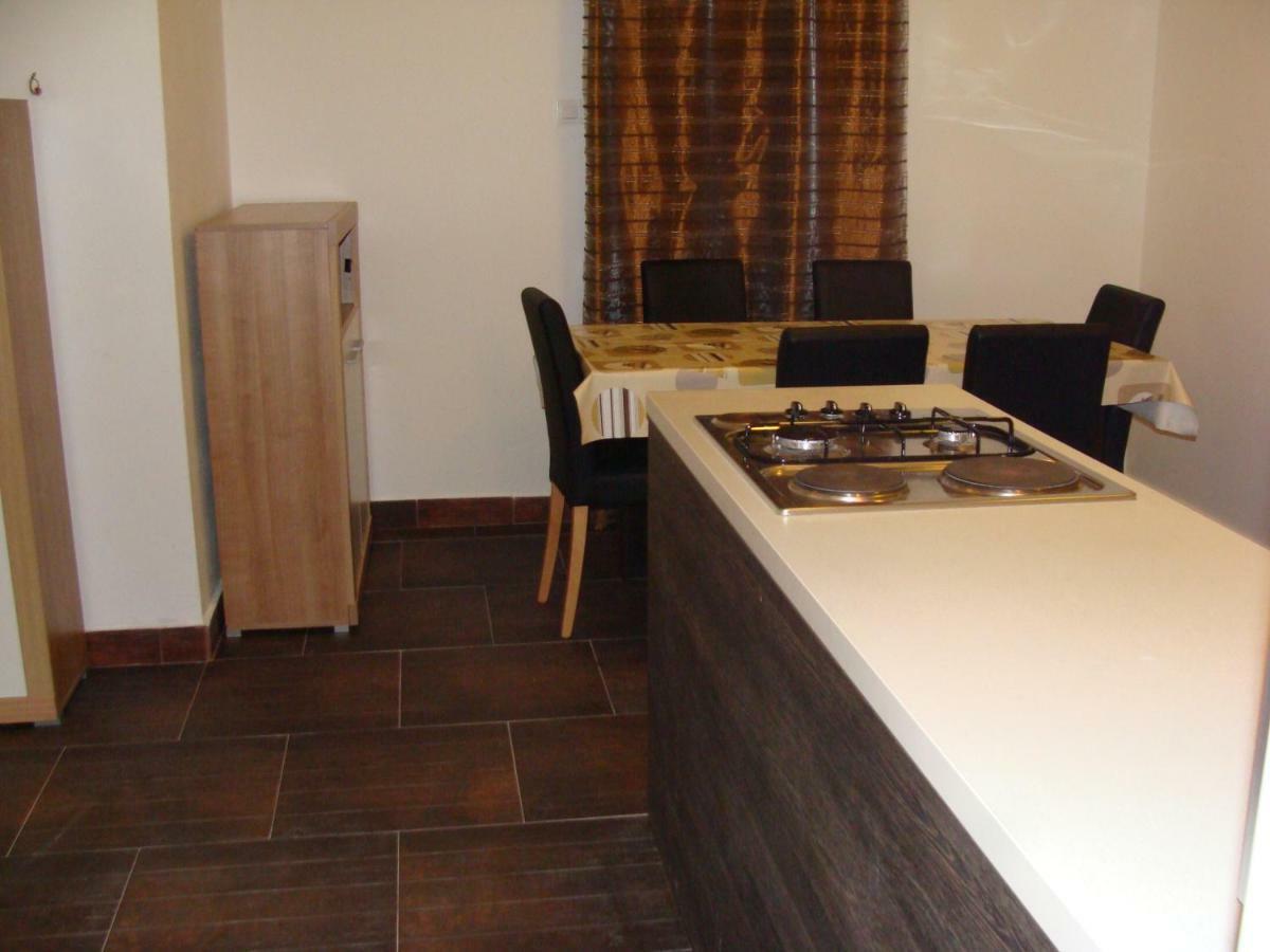 Apratman Uvala Duboka Kruscica Apartment Kruscica  Exterior photo